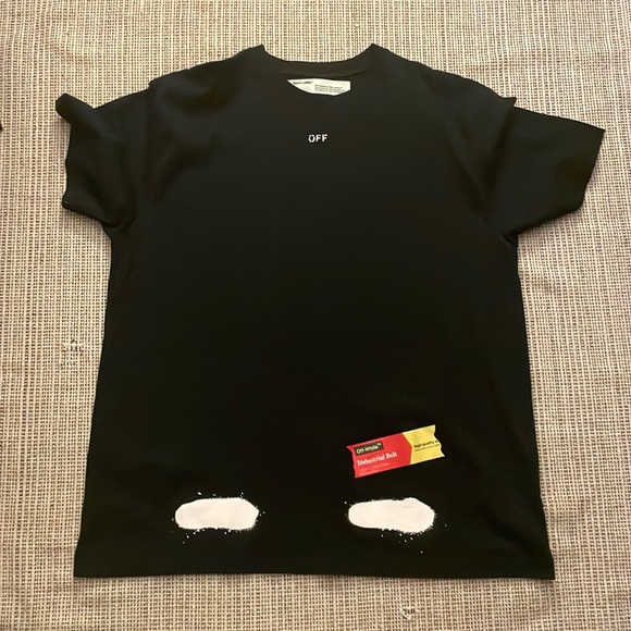 Off white black tee - Picture 1 of 4